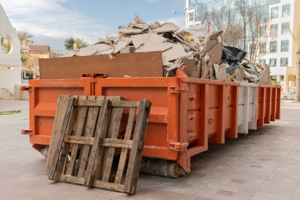 Best Yard Cleanup Services  in Middlebury, IN